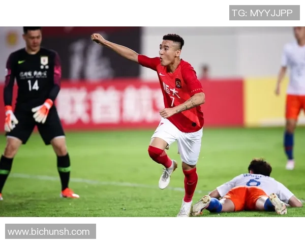 鹿岛鹿角对阵广州恒大的精彩视频直播全程回顾与分析